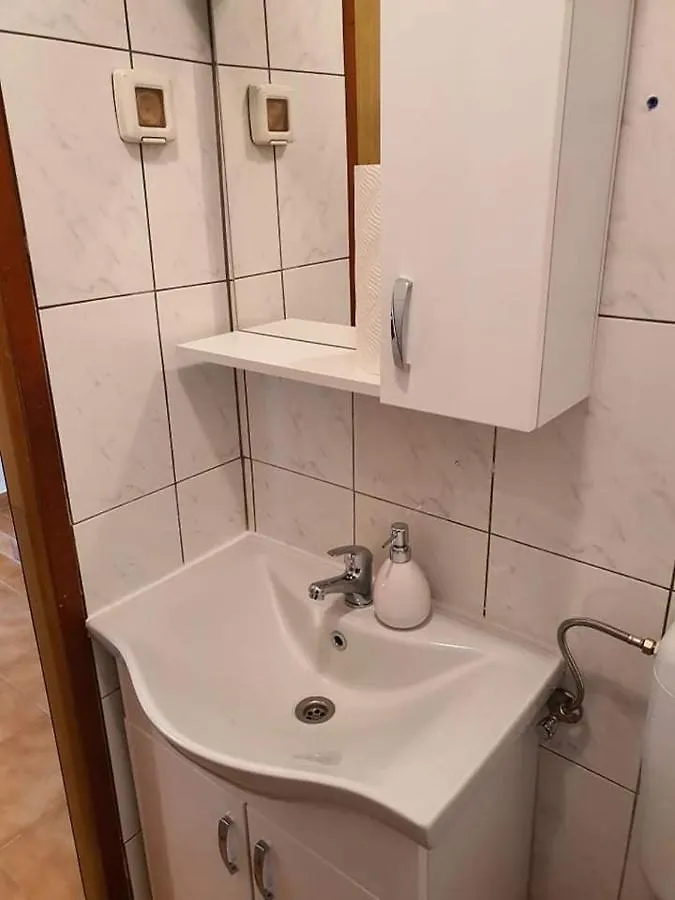 Aldi 4 Apartment Pula 0*,  Croatia